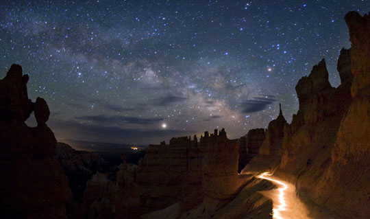Bryce-Canyon_night_sky